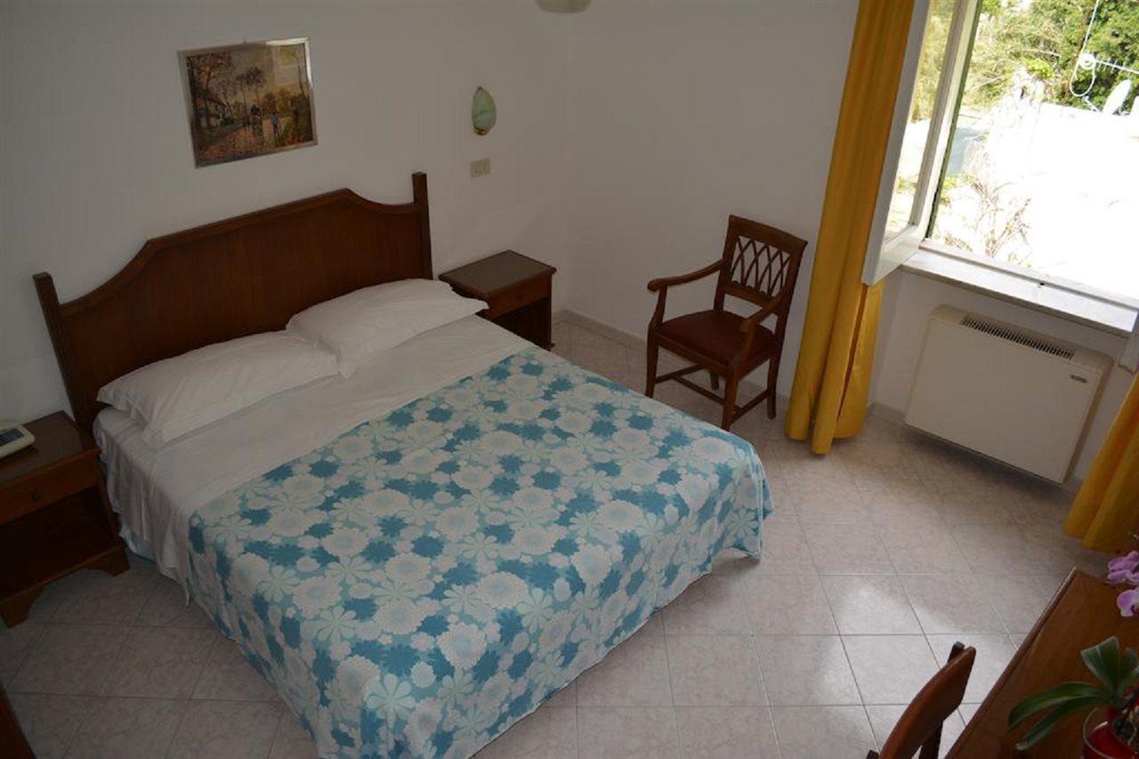 Hotel Maronti Barano d'Ischia ภายนอก รูปภาพ